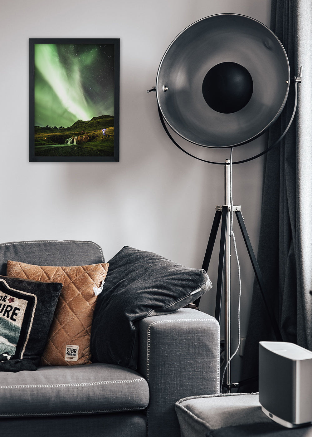 Quadro Decorativo O mundo la fora Paisagem - Com vidro